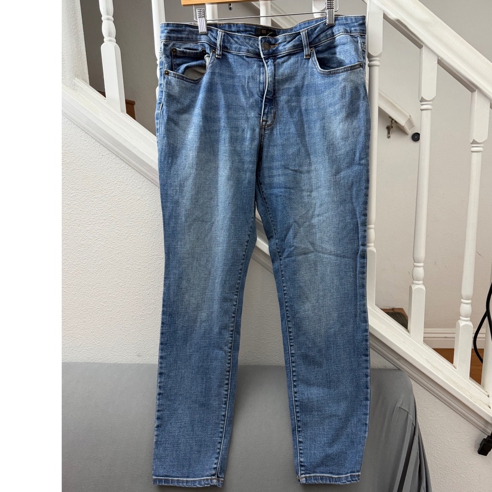 Frye Womens Skinny Jeans Medium Wash Blue Denim Size 14 Slim Fit Casual Pants